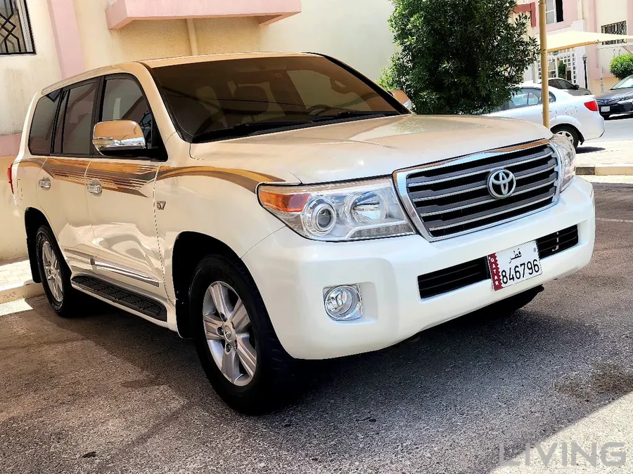 LAND CRUISER VX R 2011
